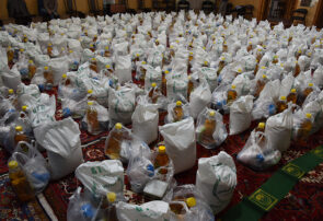 توزیع ۴۰۰ بسته کمک مومنانه توسط خادمین موکب امام رضا(ع) استان اردبیل