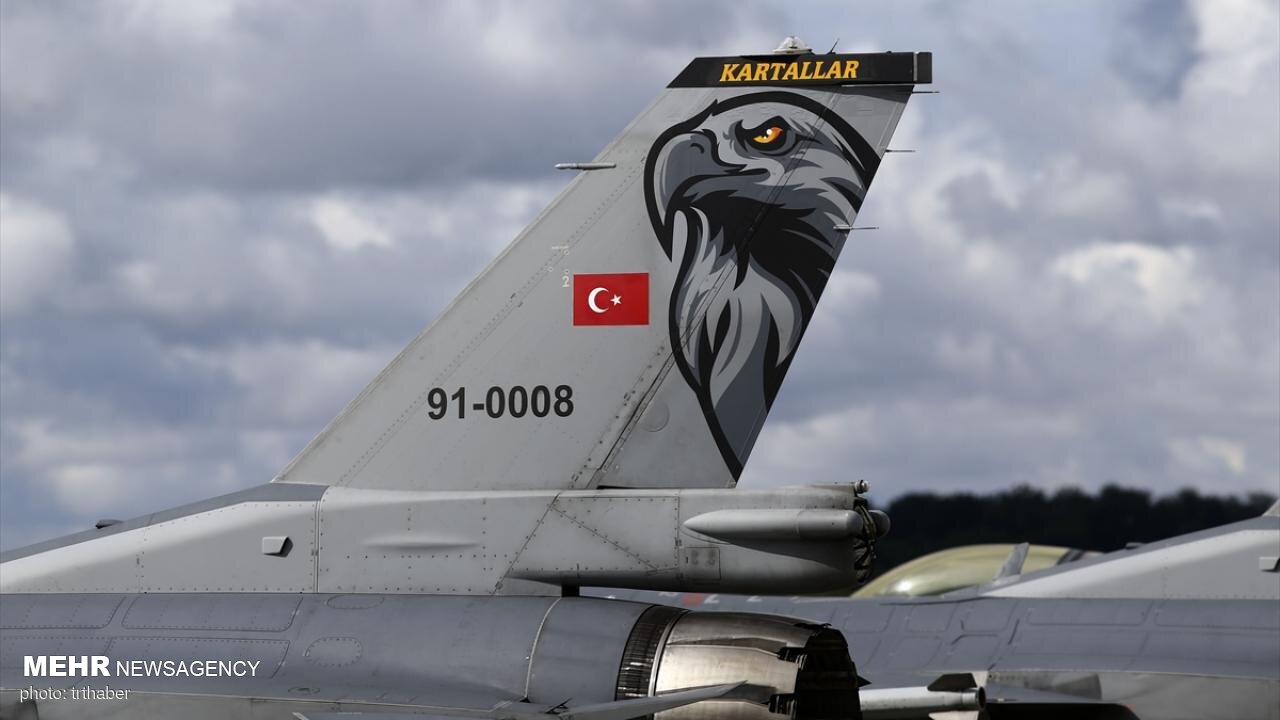 قفل کردن سامانه موشکی اس-۳۰۰ یونان بر جنگنده‌های اف- ۱۶ ترکیه