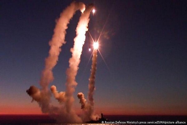آژیر خطر حمله موشکی در سراسر اوکراین به صدا درآمد