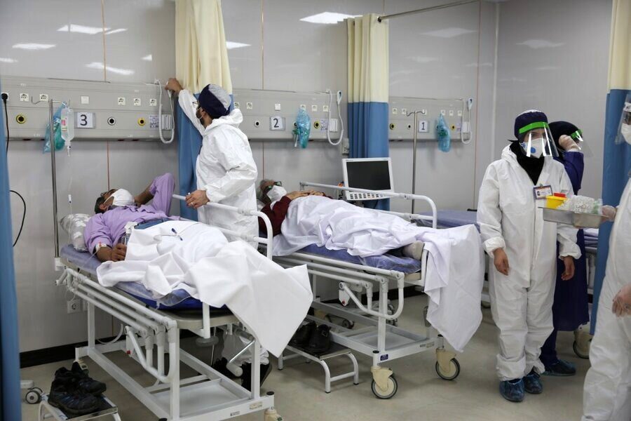 خطر اوج گیری کرونا در سال نو/ محاسبه اشتباه وزارت بهداشت