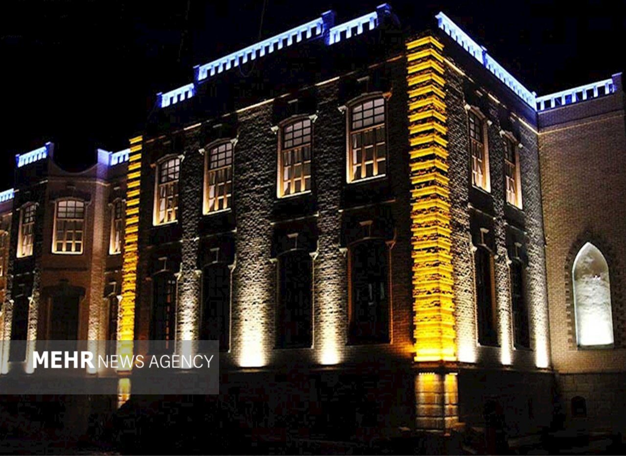 موزه‌ای در دل شهر/ سفری به تاریخ اردبیل در عمارت بلدیه