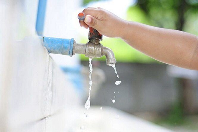 تأمین آب شرب و راه مناسب برای روستاییان در اولویت است