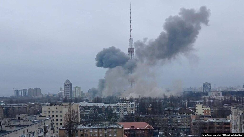 حمله موشکی گسترده روسیه به اوکراین/ وقوع انفجار شدید در شهر کی‌یف