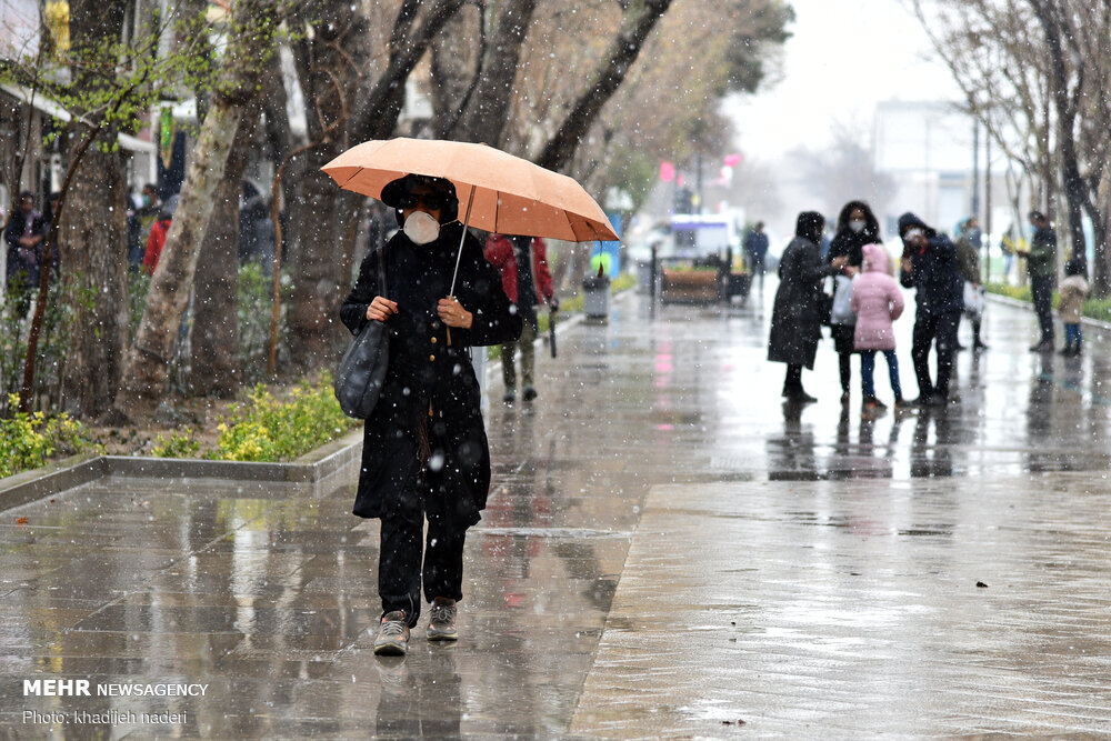 اصفهان بارانی می‌شود/ کاهش چهار درجه‌ای دما