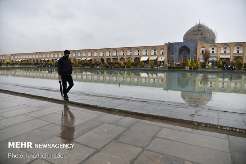 خروج سامانه بارشی از اصفهان/ دما تا ۳ درجه کاهش می‌یابد